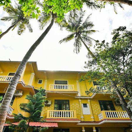 Oyo 17309 Maya'S Holiday House Calangute Buitenkant foto